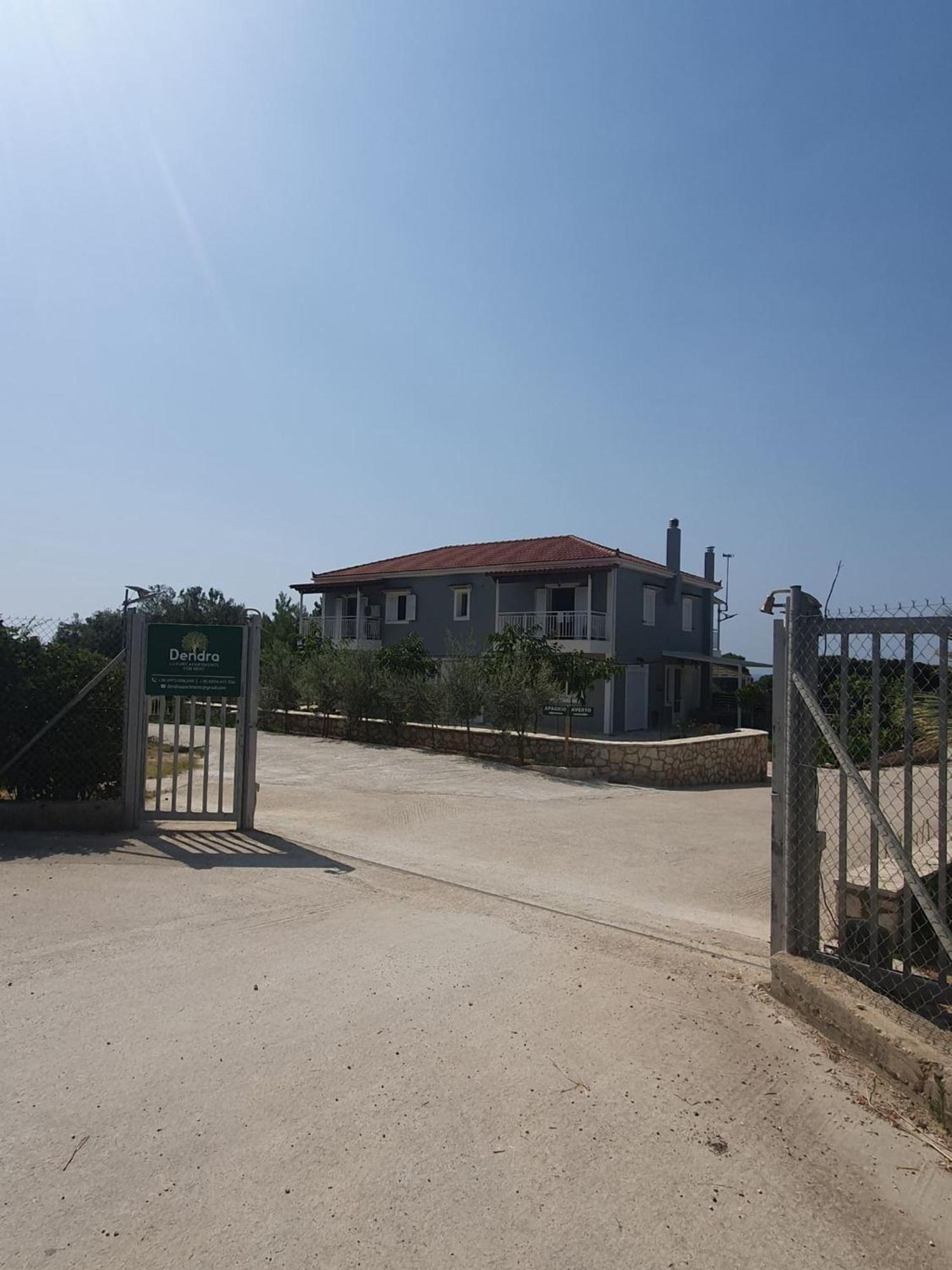 Dendra Apartments At Skala Poros  Exterior photo